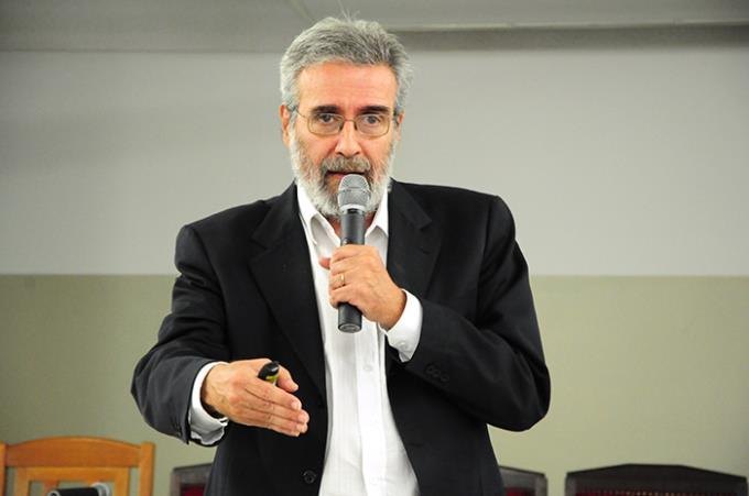JORGE ALVES DE ALMEIDA VENANCIO